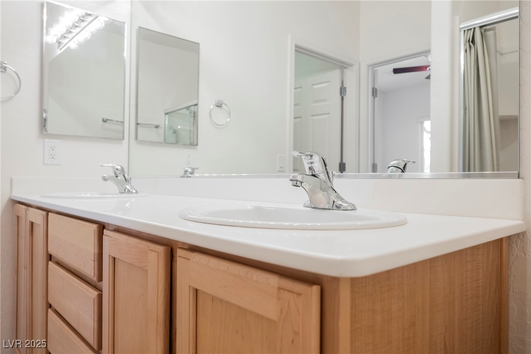 2129 Bay Thrush Way