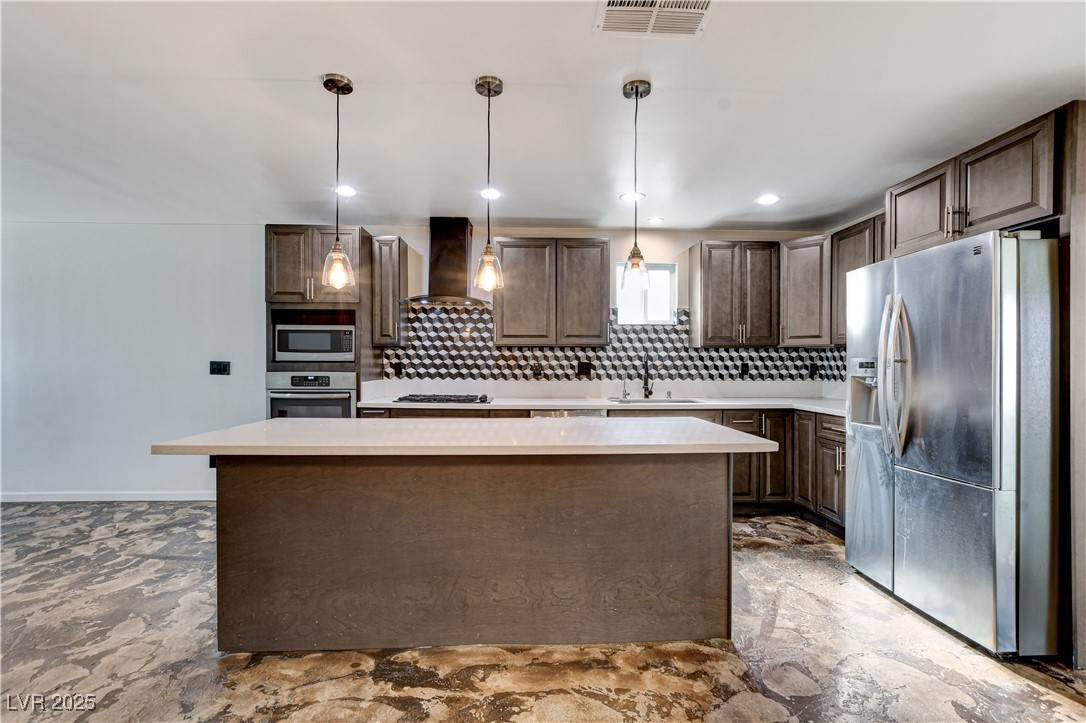 4828 Lakestream Avenue