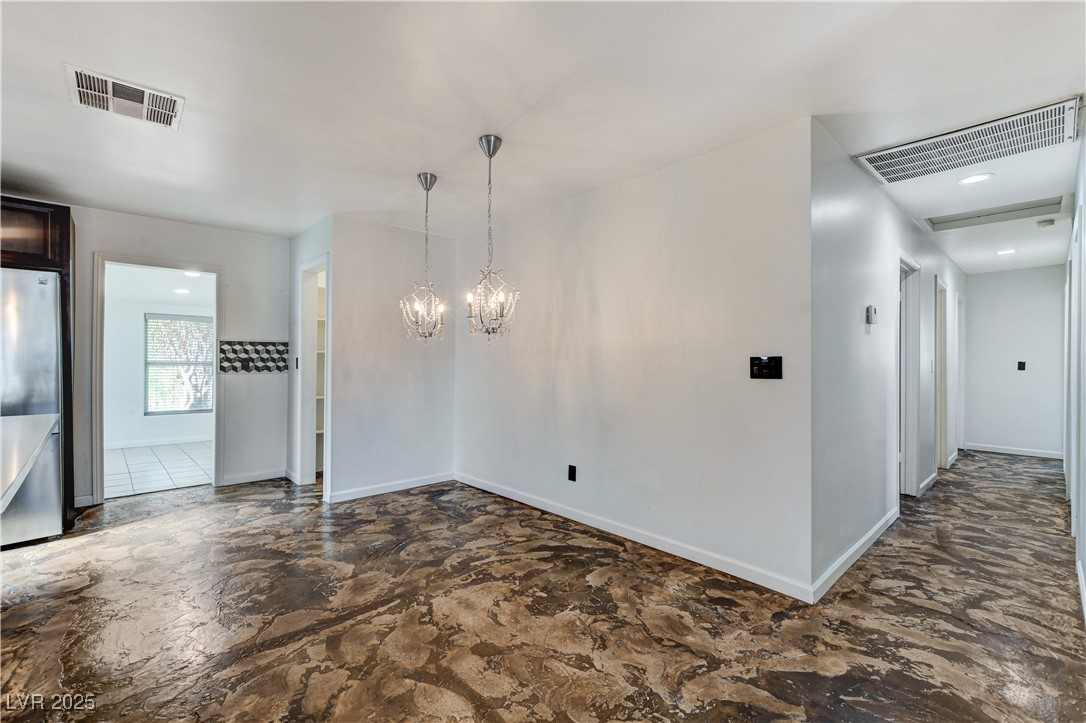 4828 Lakestream Avenue