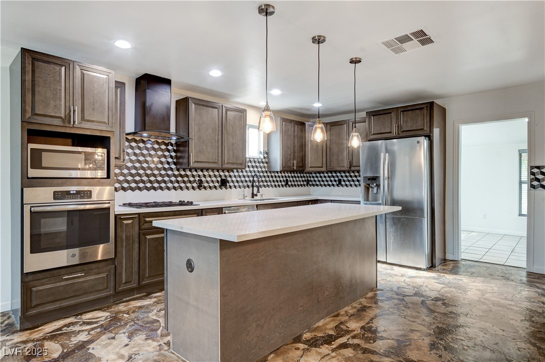 4828 Lakestream Avenue