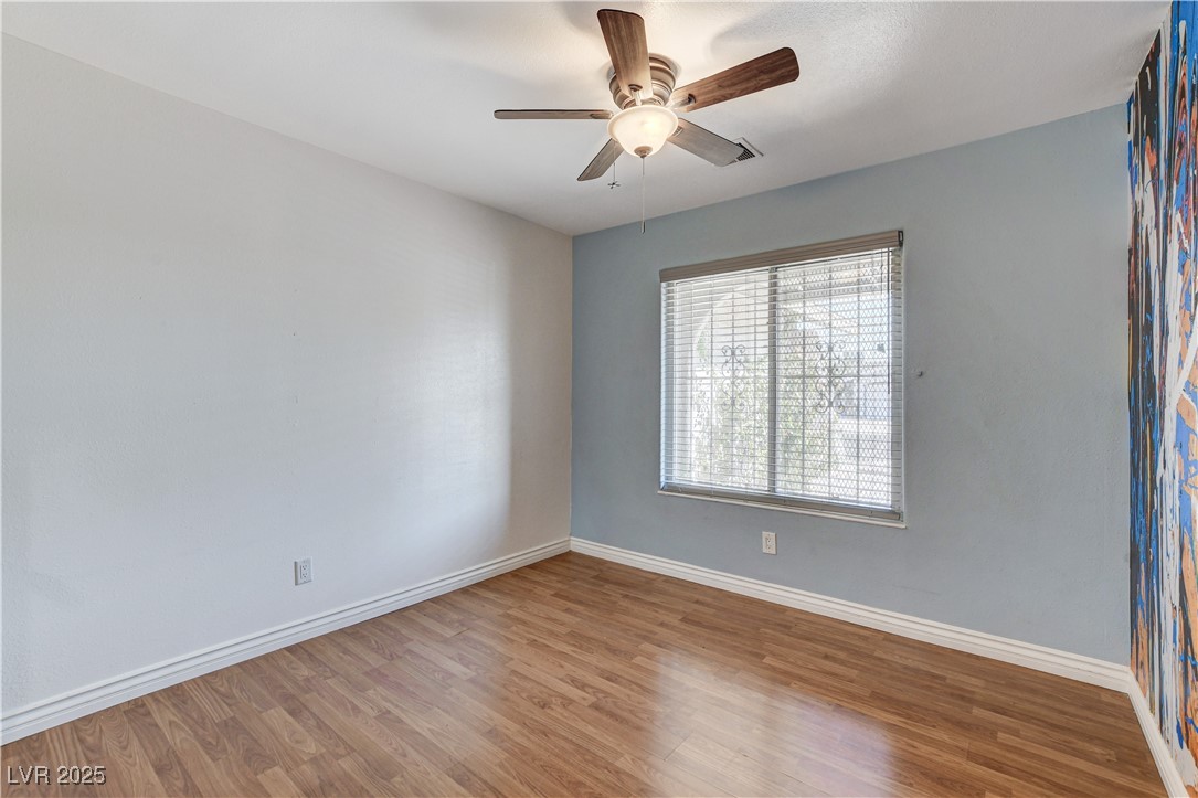 4828 Lakestream Avenue