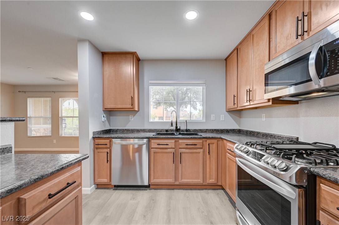 2110 Waterlily View Street