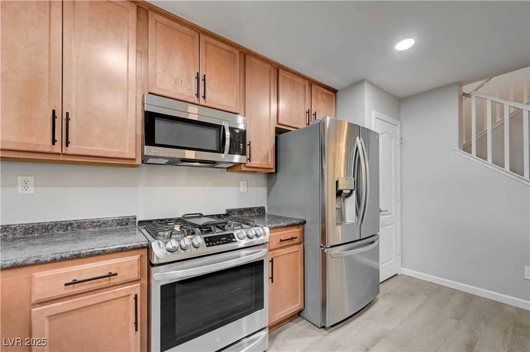 2110 Waterlily View Street