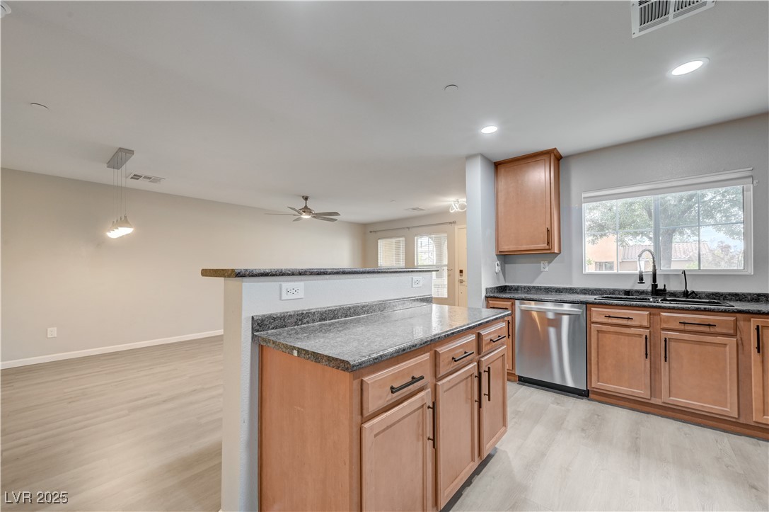 2110 Waterlily View Street