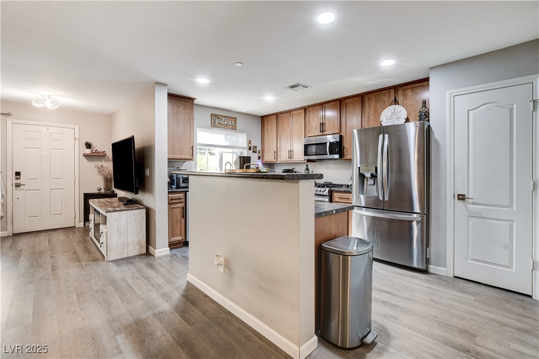 2110 Waterlily View Street