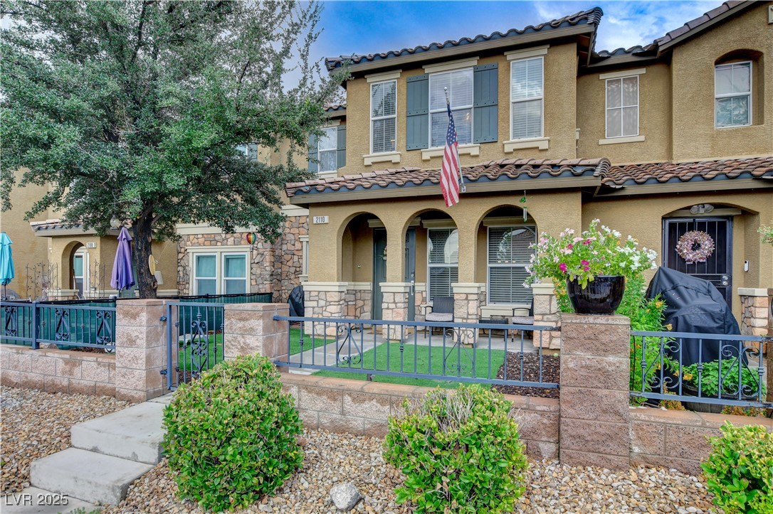 2110 Waterlily View Street