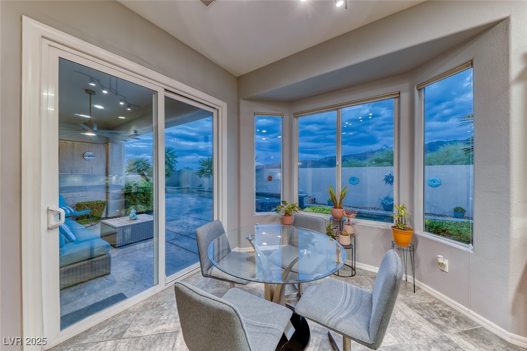 2142 Sandstone Cliffs Drive