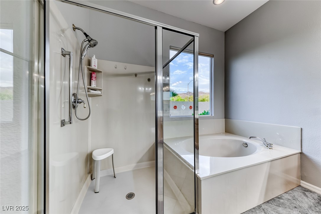 2142 Sandstone Cliffs Drive