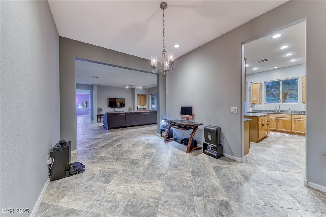 2142 Sandstone Cliffs Drive