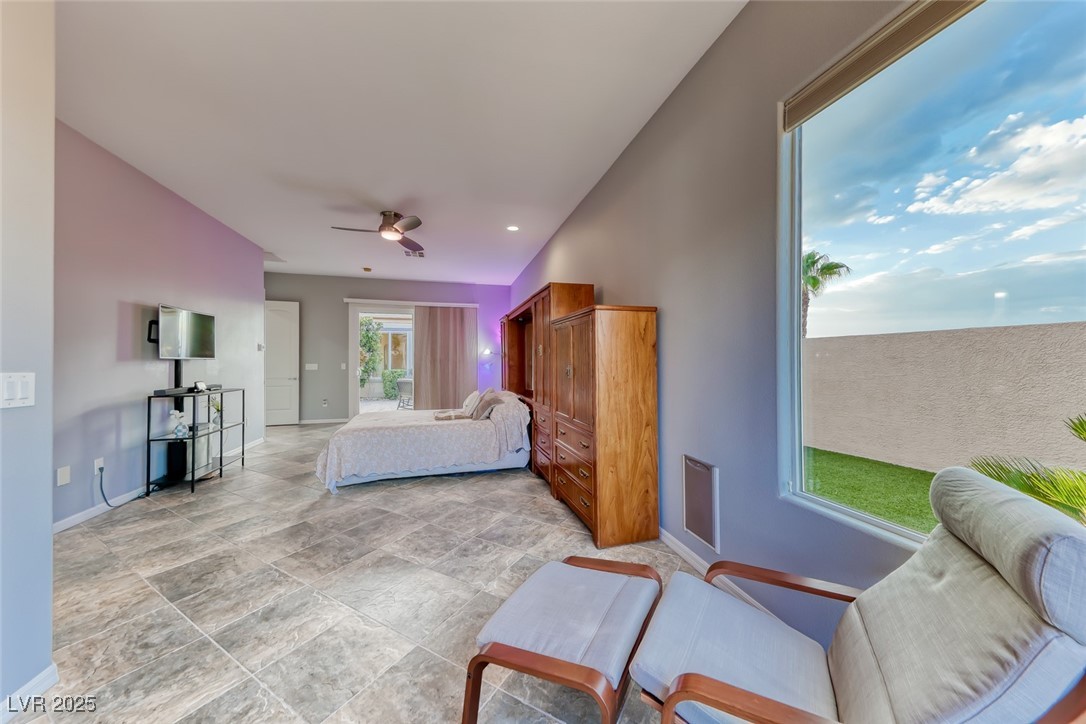 2142 Sandstone Cliffs Drive