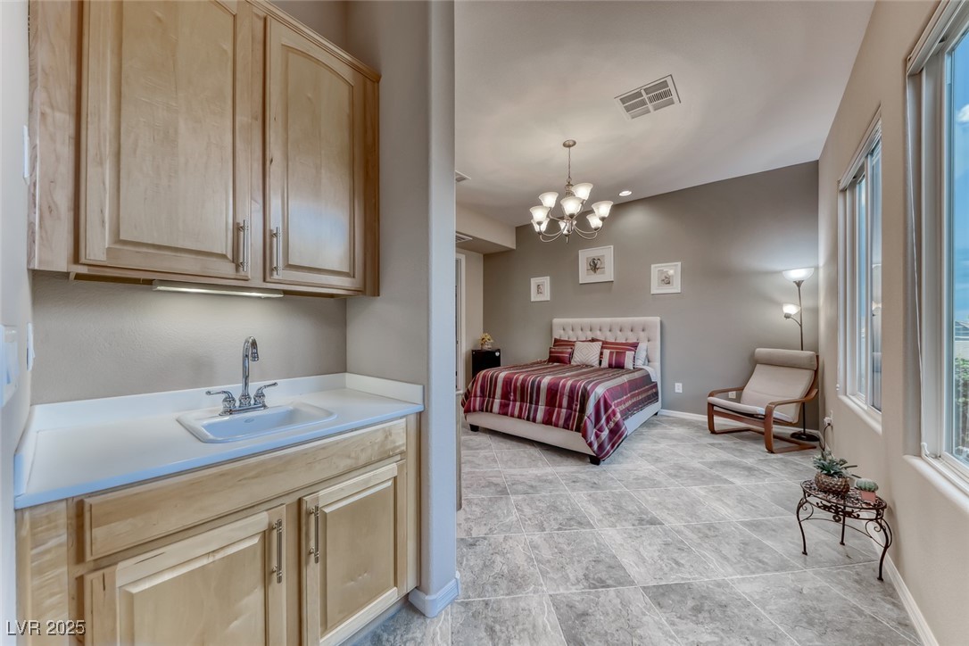 2142 Sandstone Cliffs Drive