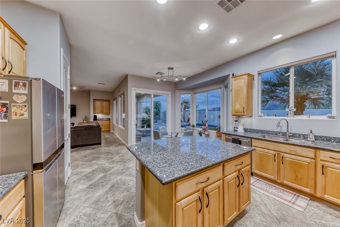 2142 Sandstone Cliffs Drive