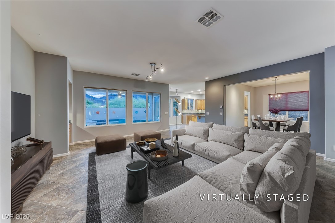 2142 Sandstone Cliffs Drive