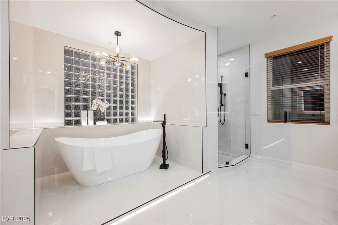 10038 Peak Lookout Street