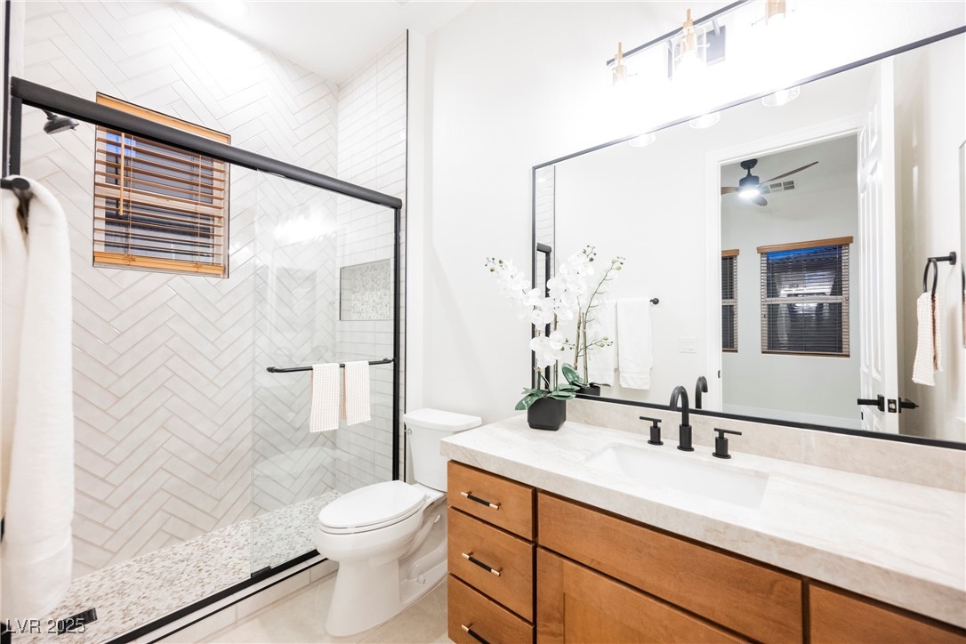 10038 Peak Lookout Street