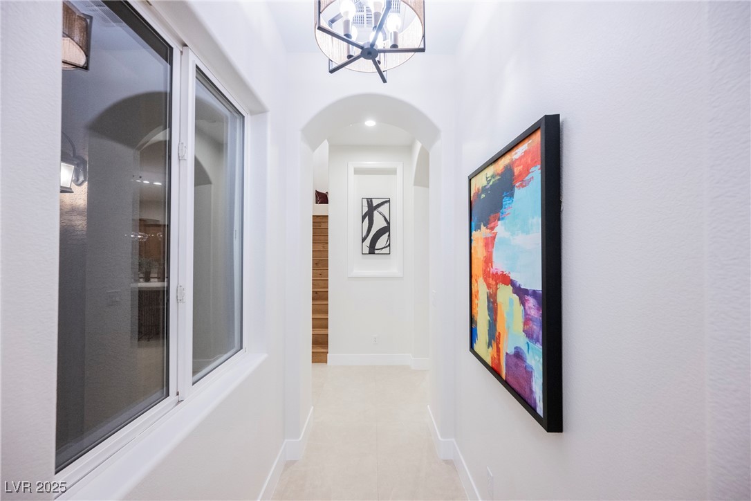 10038 Peak Lookout Street