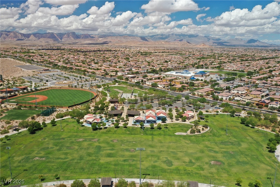 10038 Peak Lookout Street