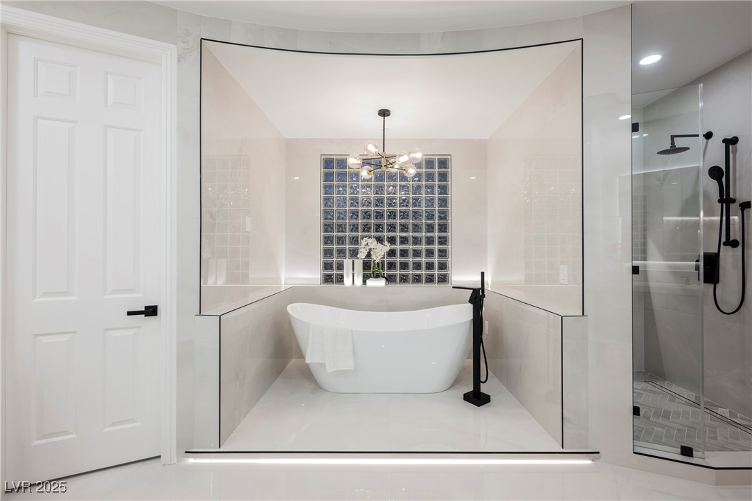 10038 Peak Lookout Street