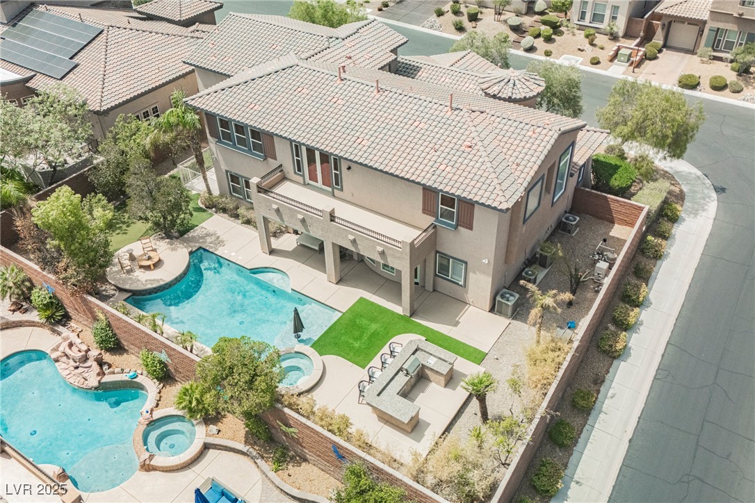 10038 Peak Lookout Street