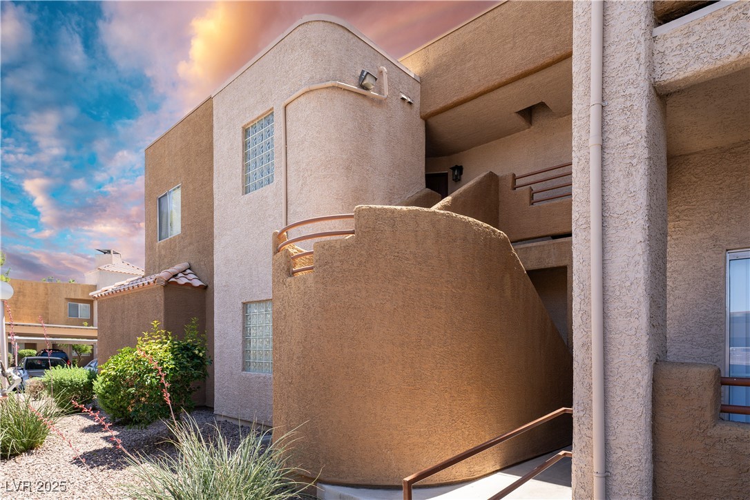 6873 Tamarus Street 201