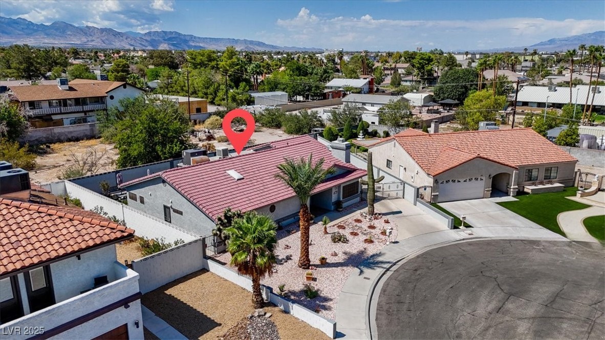 1647 Los Altos Place