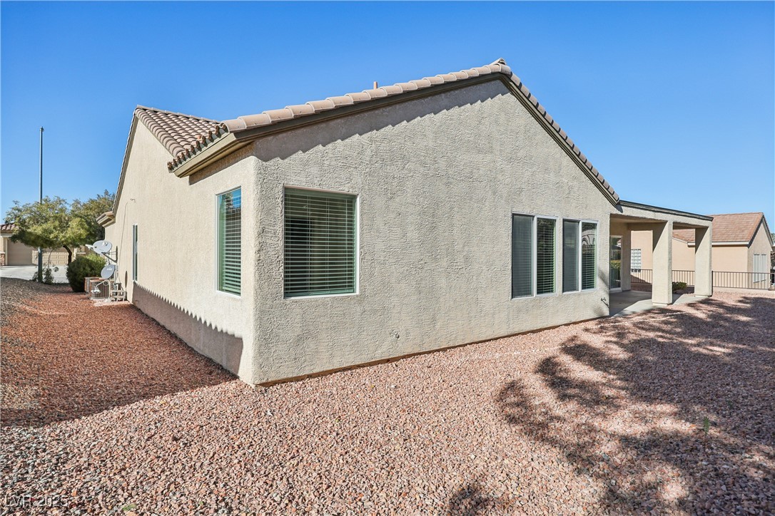 2156 Twin Falls Drive