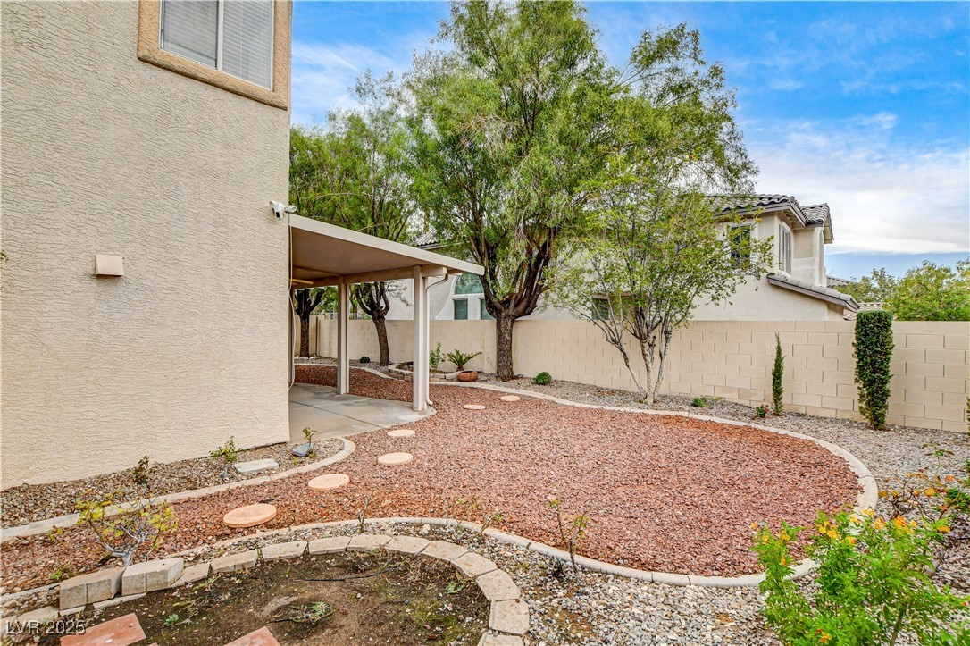 2828 Cottoneaster Street