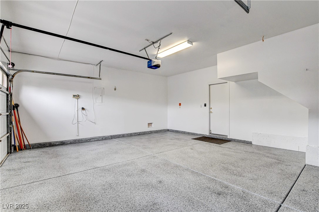 2828 Cottoneaster Street