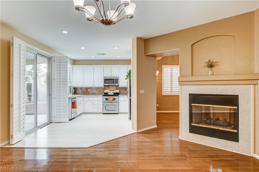 2828 Cottoneaster Street