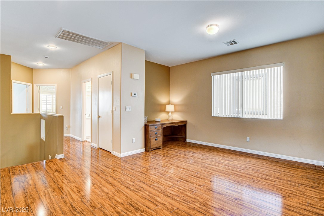 2828 Cottoneaster Street