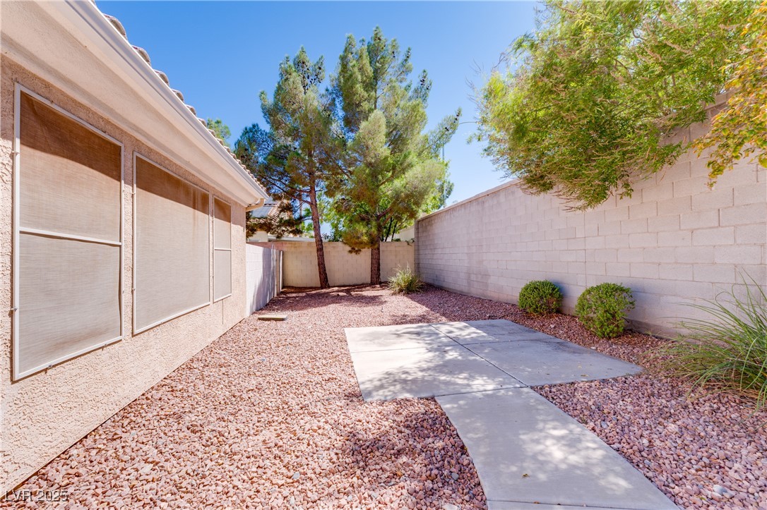 7411 Thornbuck Place