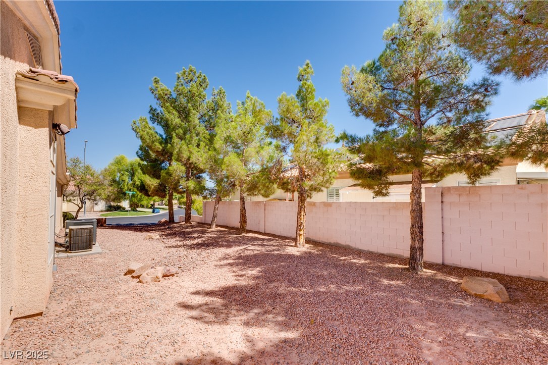 7411 Thornbuck Place