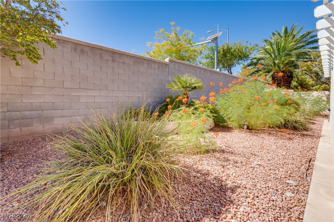 7411 Thornbuck Place