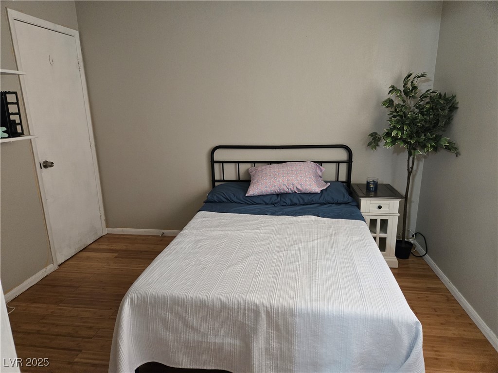 2806 Scotch Heather Street