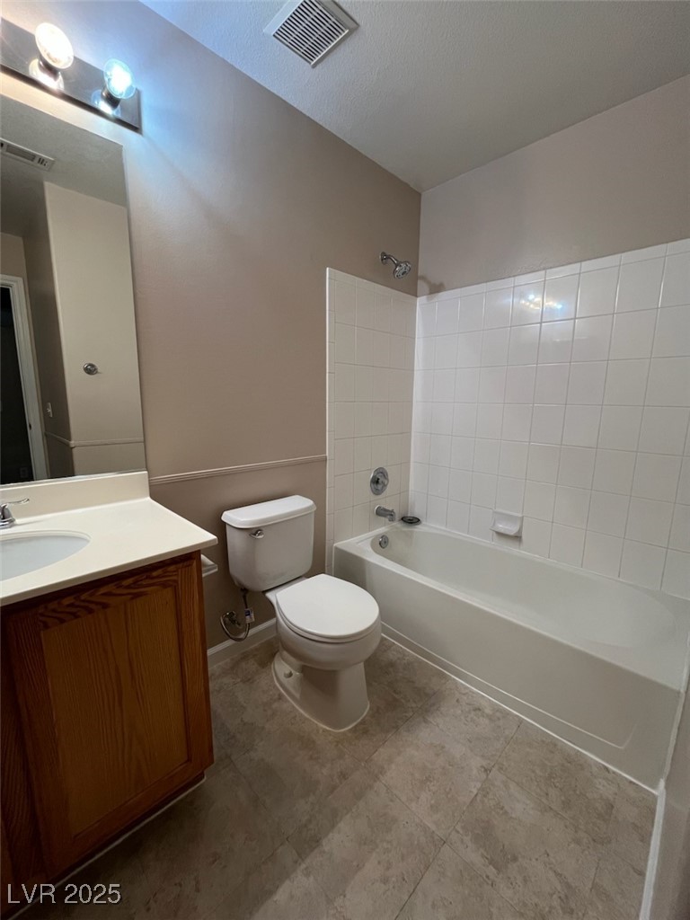 2052 Gravel Hill Street 202
