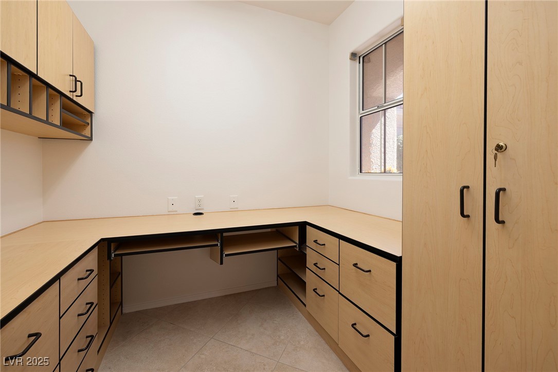 1691 Wellington Springs Avenue