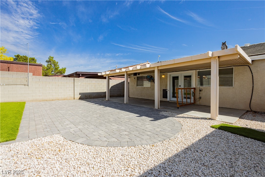 2108 Hollow Oak Avenue