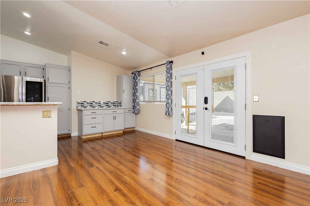 2108 Hollow Oak Avenue