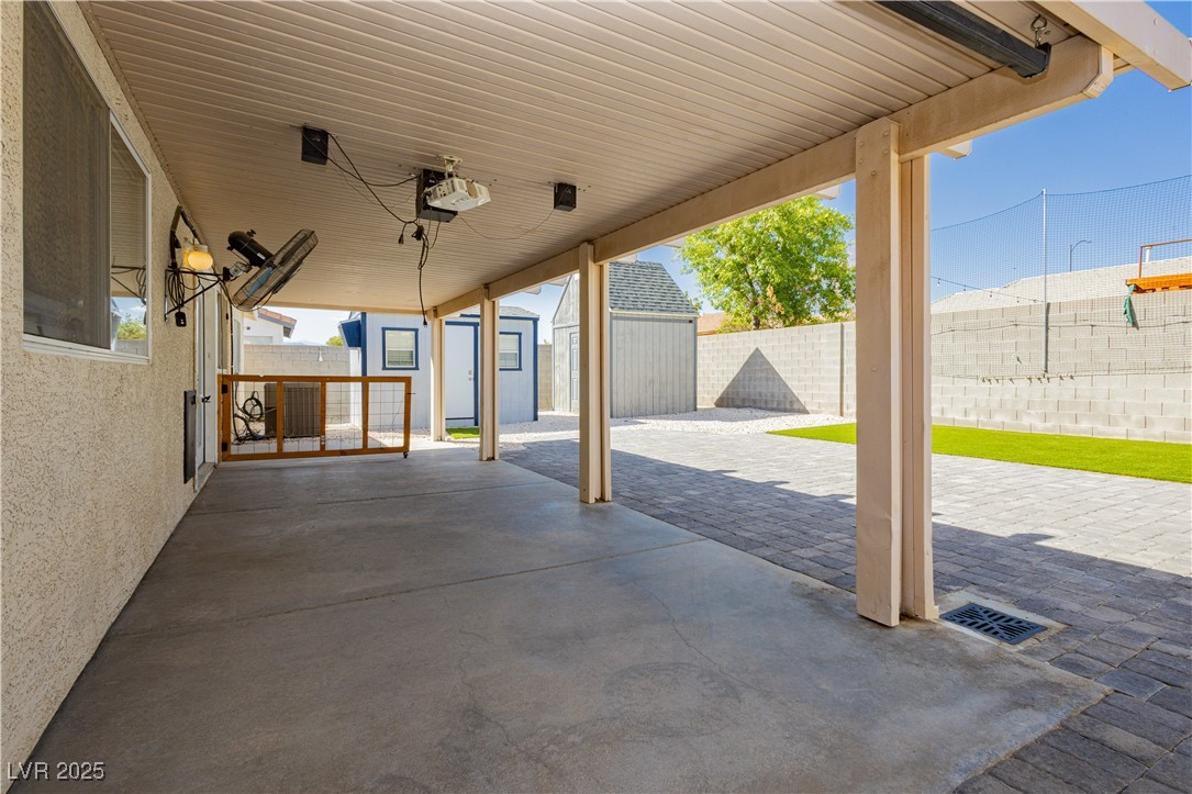 2108 Hollow Oak Avenue