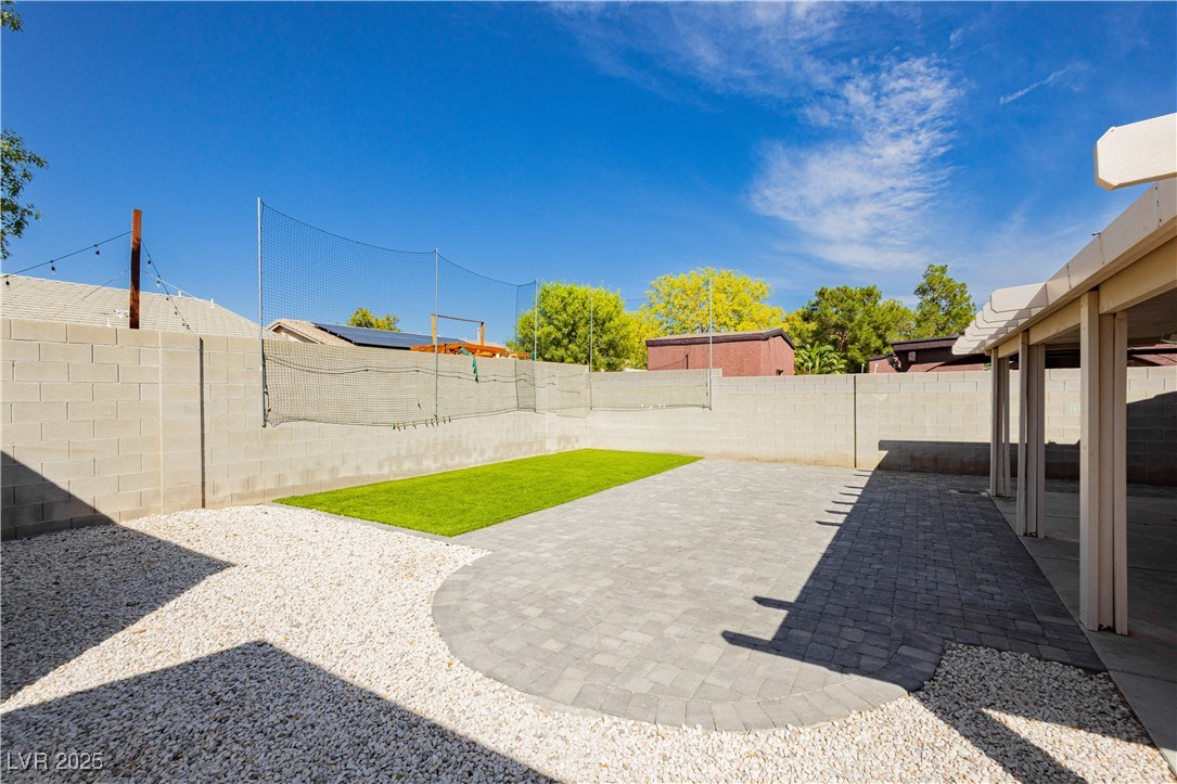 2108 Hollow Oak Avenue