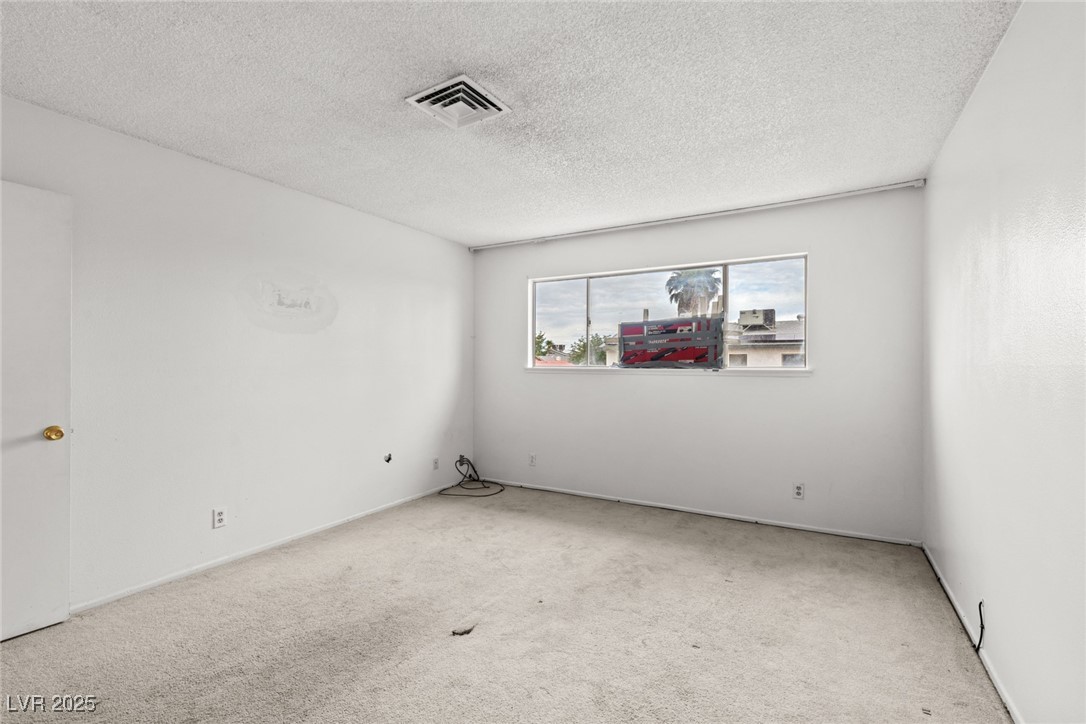 6816 Segura Drive