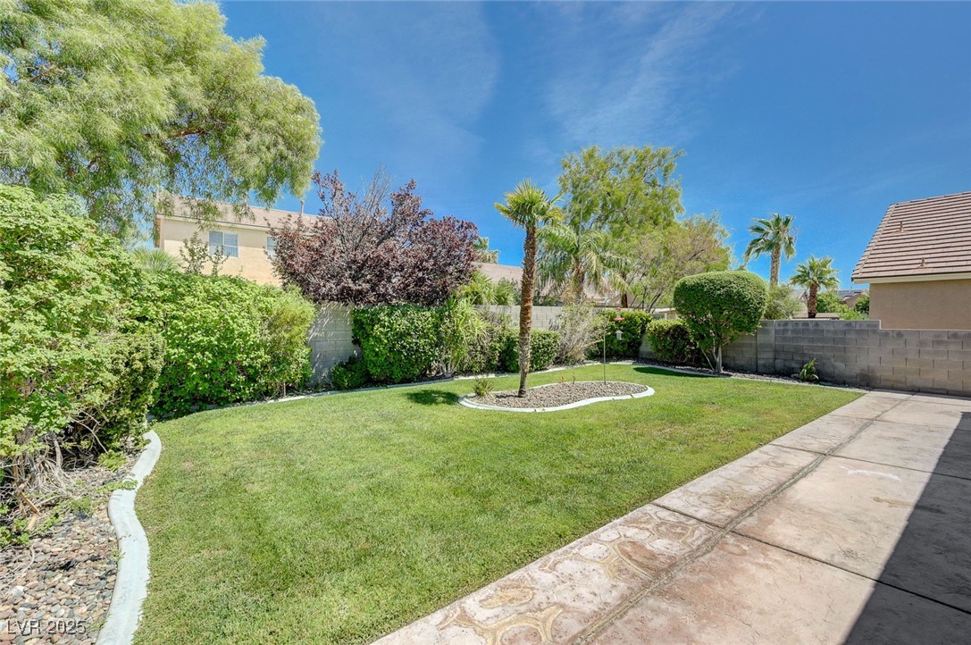 8116 Hesperides Avenue
