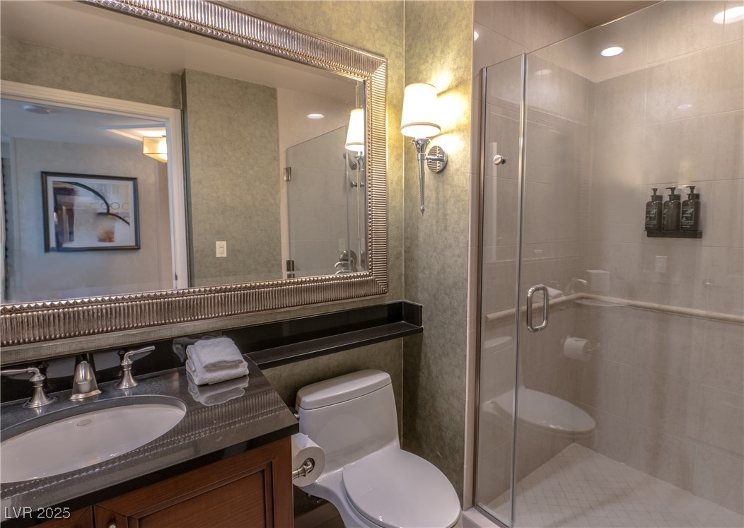 145 East Harmon Avenue 1121