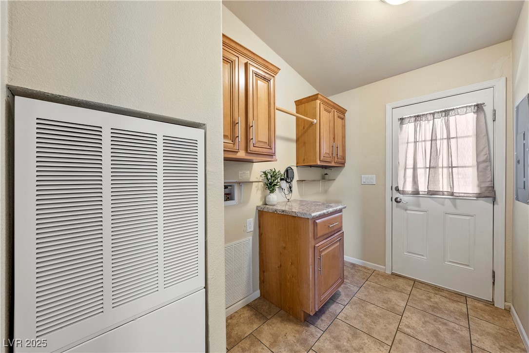 1080 Rockaway Lane
