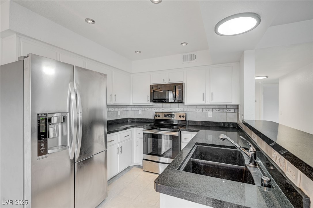 1575 West Warm Springs Road 114