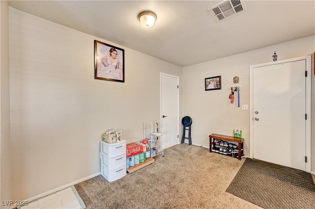 5585 Lago Court