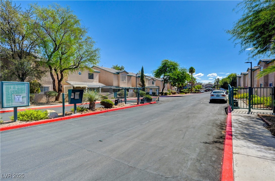 5585 Lago Court
