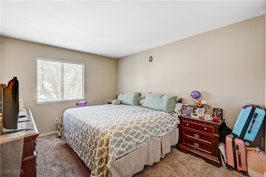 5585 Lago Court