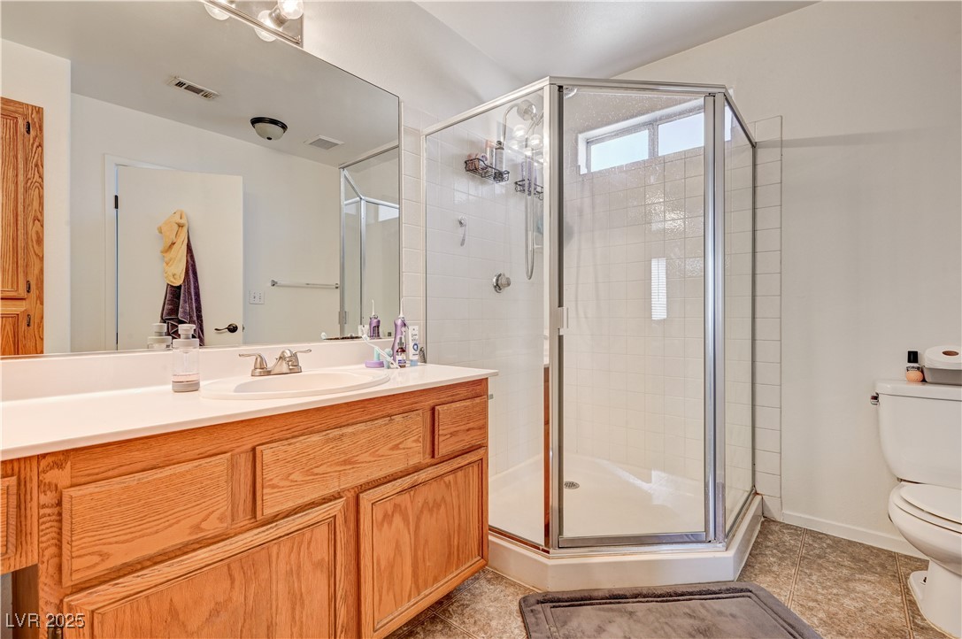 5585 Lago Court