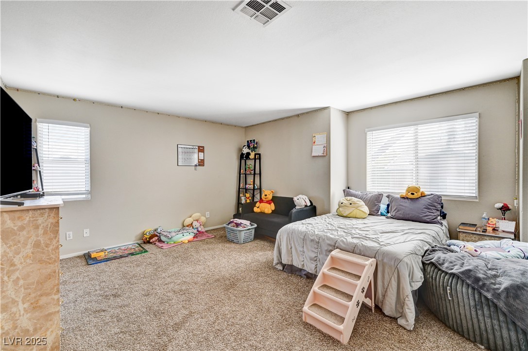 5585 Lago Court